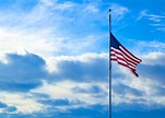半旗,成一排,华盛顿特区,美国,纪念守夜,纪念活动,天空,风,悲痛,水平画幅摄影素材,汇图网www.huitu.com