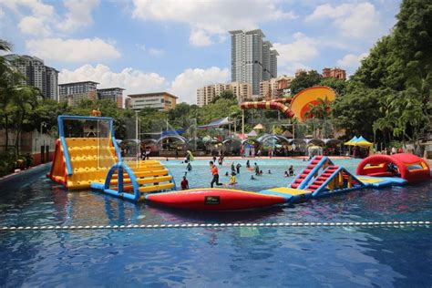 Sunway lagoon still attracts busloads of tourists since it opened in 1992. #JOM! DO: Holiday shows and thrills at Sunway Lagoon | New ...