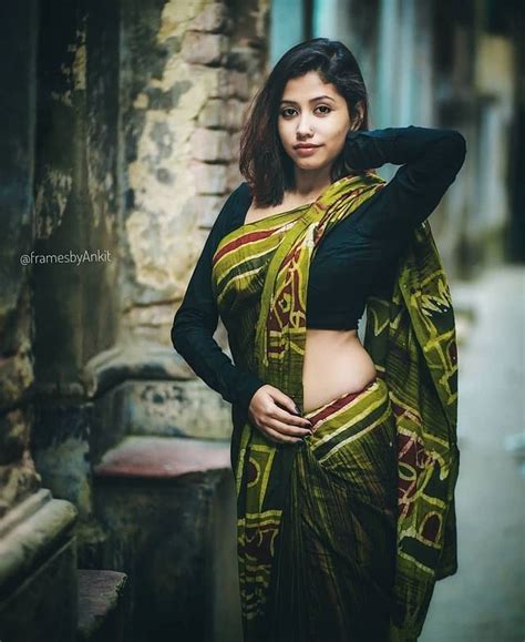 Yajnaseni On Instagram “বিদ্রোহ আর চুমুর দিব্যি শুধু তোমাকেই চাই P C Framesbyankit” Beautiful