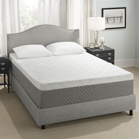 Gel and graphite are used to keep the mattress cold, no. King size 14-inch Thick Memory Foam Mattress