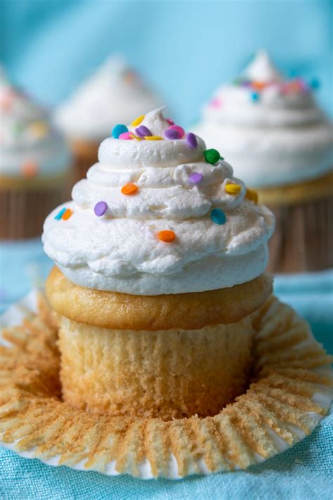 Moist And Fluffy Gluten Free Vanilla Cupcakes Best Go To Recipe