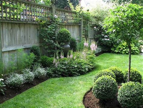 Backyard Landscaping Designs Privacy Fence Landscaping