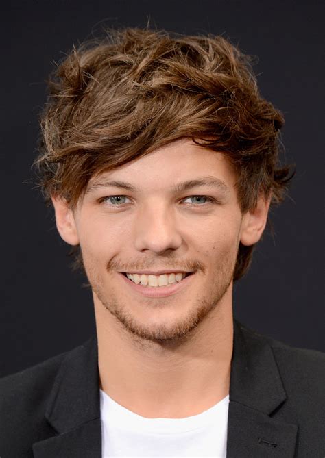 Louis Tomlinson Was All Smiles At The Nyc Premiere Aw The One