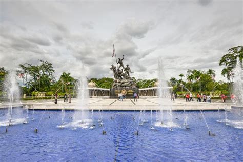 Monumento Nacional De Tugu Negara En Kuala Lumpur Imagen Editorial
