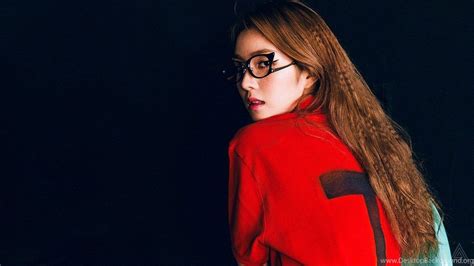 Trendy wallpaper flower bedroom red velvet tartan wallpaper red wallpaper accent wall bathroom velvet wallpaper backgrounds girly rv. Pin on Bae Joo Hyun