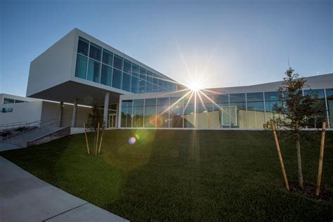 Eckerd Colleges New Visual Arts Center A Campus Masterpiece Pennoni