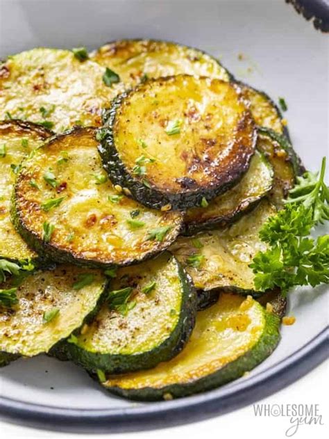Sauteed Zucchini In 10 Minutes Wholesome Yum Easy Healthy Recipes 10 Ingredients Or Less