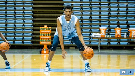 Video First Glimpse Of Newcomers At Unc Basketball Practice Tar Heel