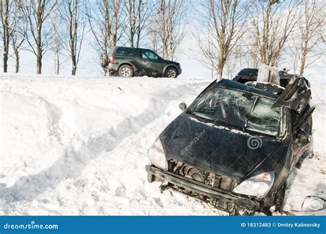 Winter Car Crash Accident Stock Image Image Of Dangerous 18312483