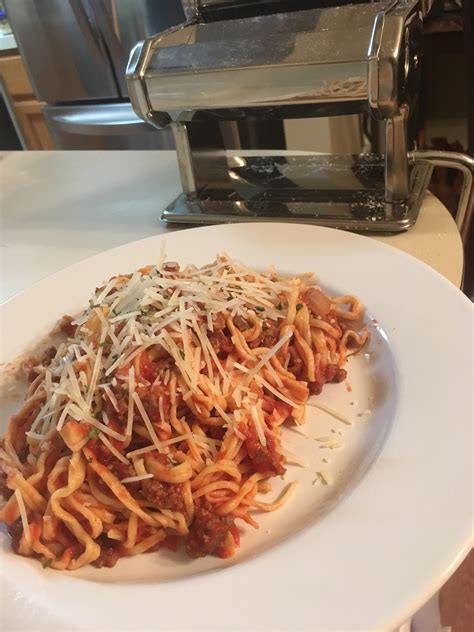 Homemade spaghetti bolognese (I think?) : pasta