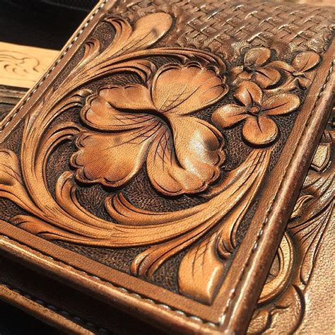 Wallets Make Great Ts Tandy Leather Leather Art Hand Tooled