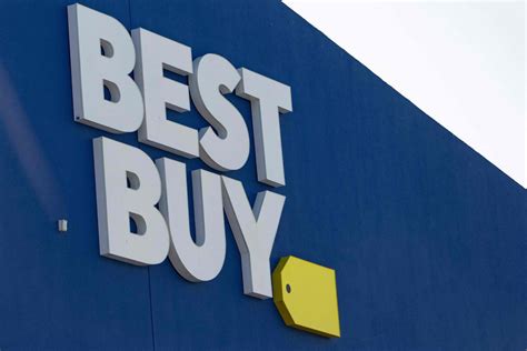 Best Buy Joins Retailers Warning That Shoppers Are Struggling To Pay
