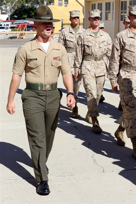 Marine follows dream, becomes drill instructor > Marine Corps Recruit