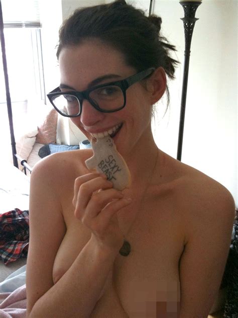 Filtran fotos íntimas de Anne Hathaway al desnudo Infobae