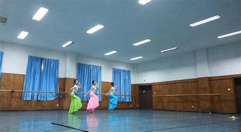 Yue Yao Dance Studio