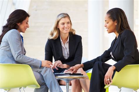 9 Ways Successful Group Networking Empowers Women ...