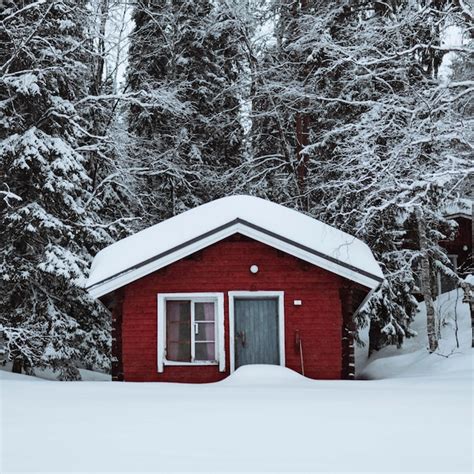Free Photo Red Cabin In A Snowy Forest