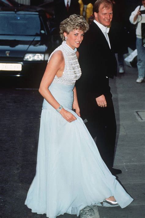 50 Of Princess Dianas Most Amazing Gowns Of All Time Princess Diana Dresses Princess Diana