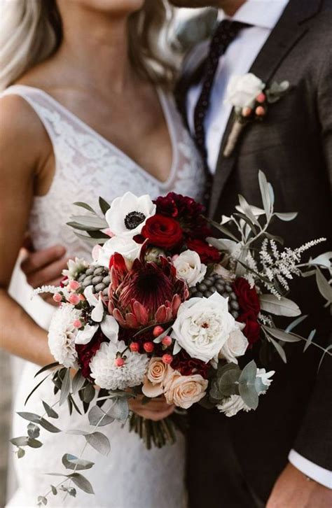 10 Stunning Autumn Wedding Bouquets Youll Adore Weddingsonline