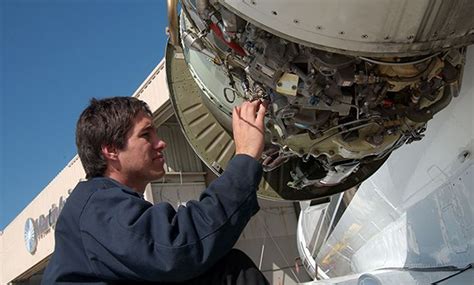 Aviation Maintenance Technology Career Advantage Orange Coast College