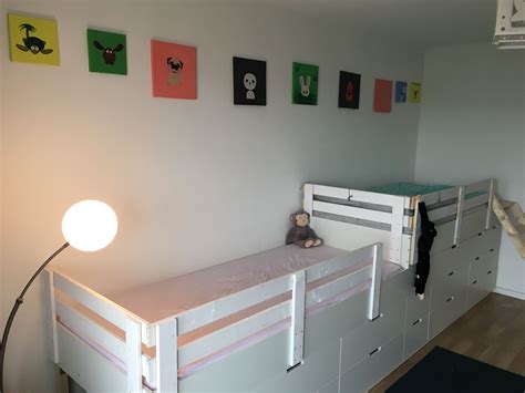 Kinderzimmer mit elegantem doppelstockbett und schubfächern in der treppe. Hochbett für Kinder (mit Bildern) | Kinder zimmer, Kinderzimmer, Bett