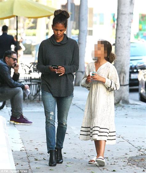 Halle Berry Takes Daughter Nahla Out In Beverly Hills Daily Mail Online