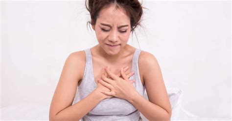 Experiencing Chest Pain Learn Chest Pain Causes And Treatment Hill Regional Hospital