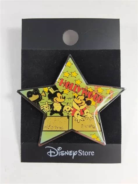 Disney Mickey Mouse And Minnie Mouse Hollywood Walk Of Fame Star Pin