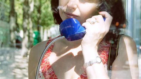 Want More Energy Skip The Coffee And Call Your Mom Instead Fast