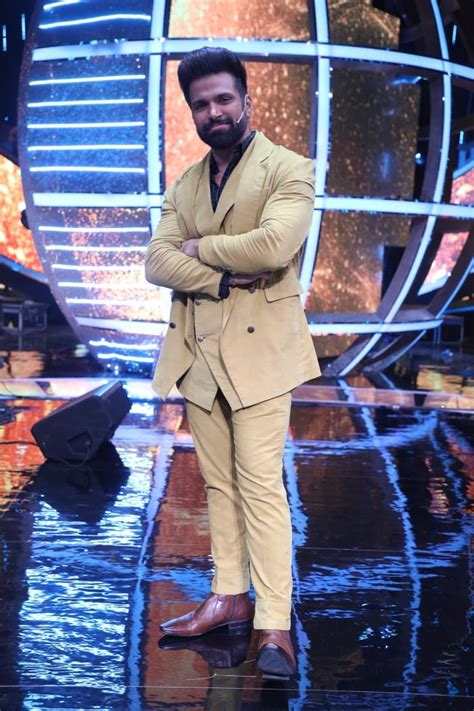 Rithvik Dhanjani To Host A Special Episode Of Indian Idol 12 In Place
