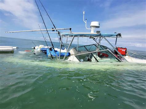 6 People Rescued From Sinking Vessel Off Texas Coast