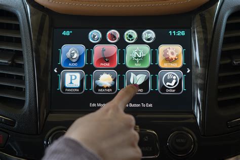 Infotainment Systems Can Turn Off Some Car Owners Wardsauto