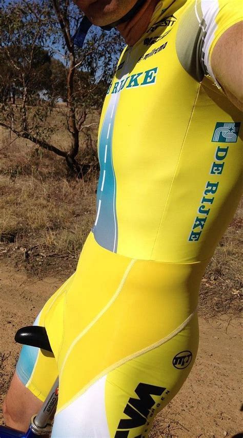 Pin By Tebori On Skintight Bike Lycras Lycra Men Cycling Outfit