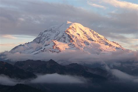 Stratovolcanoes Aka Composite Volcanoes Mount Rainier Flickr