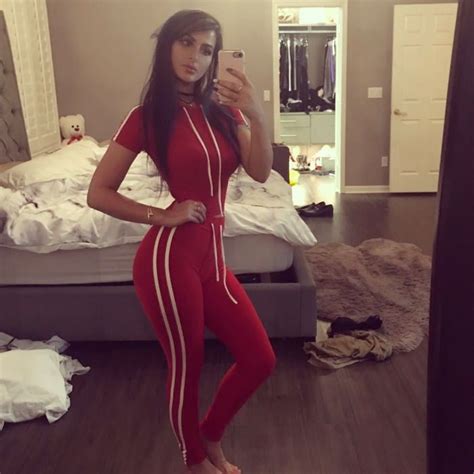Pin By O Vandei Lewis On Lia Sssniperwolf Sssniperwolf Fashion Style
