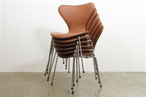 But did you know which scandinavian furniture designer is responsible for creating the iconic ant, drop, egg, tongue, series 7 and swan chair? Arne Jacobsen Dining Chair Model 3107 Cognac Leather For ...
