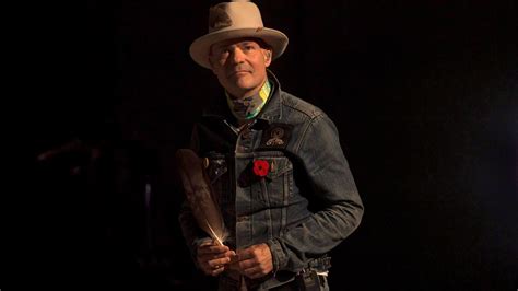 Gord Downie Singer For Canadian Rock Band The Tragically Hip Dies At