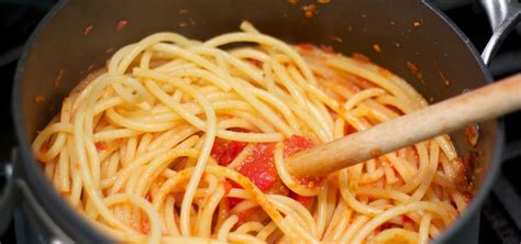 Make Your Pasta Even Better by Throwing It in the Sauce ...