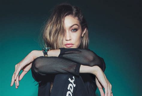 Gigi Hadid Wiki Instagram Gigi Hadid Gigi Hadid Vogue Gigi Hadid Age Height