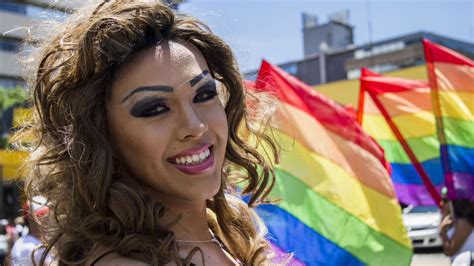 costa rica rules transgender people  change  gender