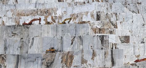Guided Tour To The Carrara Marble Quarries The World Is Kullin