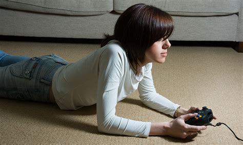 Violent Video Games Do Make Teens Aggressive And Girls Are Affected