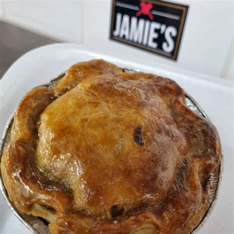 Cooked Steak And Ale Pie Jamies Quality Butchers