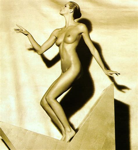 Naked Elle Macpherson Added By Bot