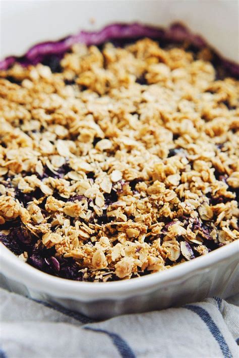 The blueberry earl grey tea tart is with an almond/coconut base. Healthy Blueberry Crumble | Recipe | Blueberry crumble, Naturally sweetened desserts, Blueberry ...