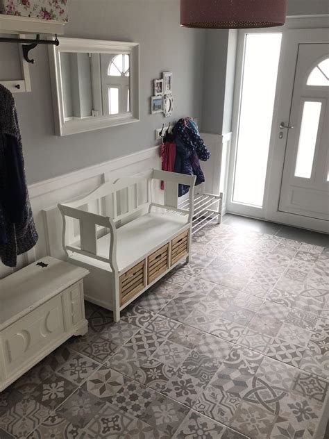 Wir freuen uns auf ihren besuch! Flur - Eingangsbereich | Landhausstil, Landhausstil ...