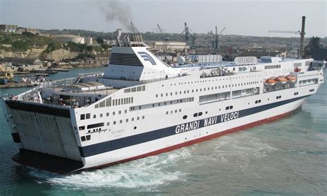 Gnv Splendid Ferry Grandi Navi Veloci Cruisemapper