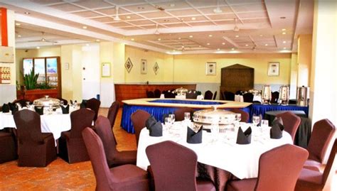 Its spacious apartments are equipped with kitchens and washing. Promenade Apartment