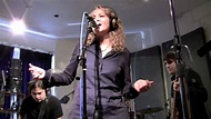 Joan Osborne "Shake Your Hips" Peak Performance - YouTube