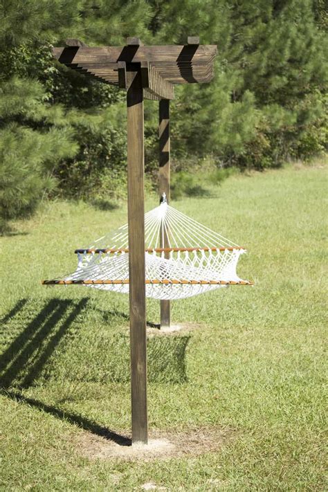 It's an easy project to pull of, even for novice diyers, and it's versatile for around the house as well. 25 DIY Hammock Stand Ideas in 2020